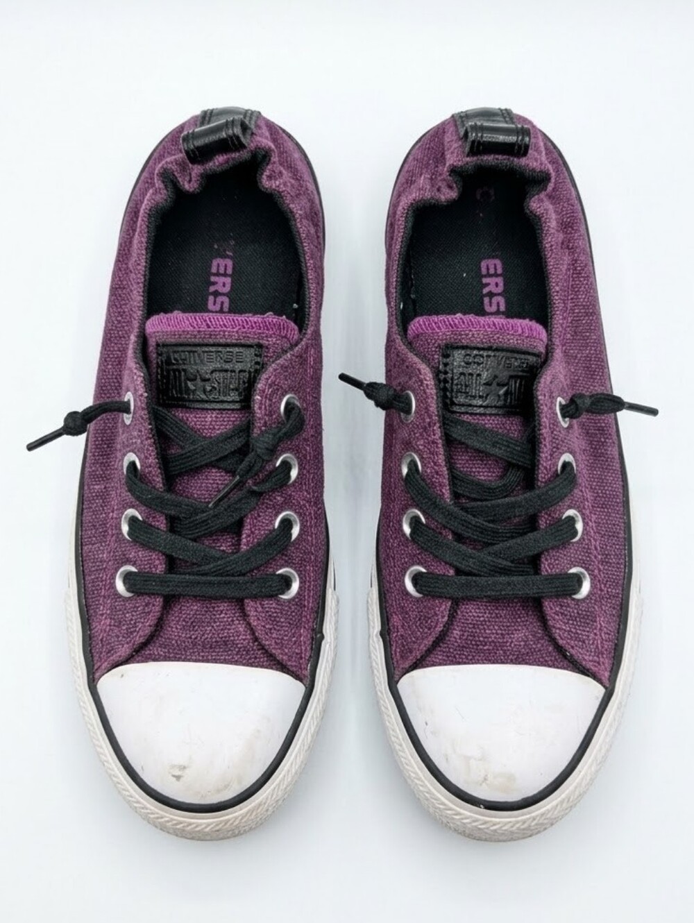 Converse Size 8 Low-Top Purple Canvas Sneakers for Women